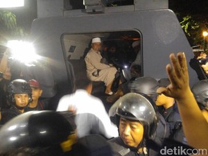 Ditolak Massa, Pembentukan FPI Semarang Digagalkan Polisi