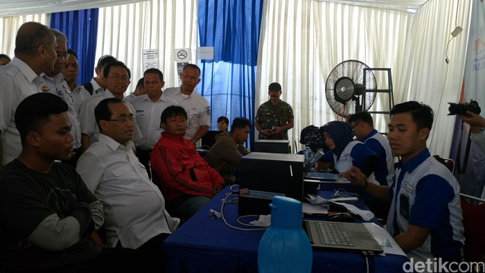 Menhub Cek Kesiapan KAI Hadapi Mudik Lebaran 2017