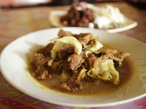 Liburan Long Weekend di Magelang, Wajib Coba Kuliner Tongseng