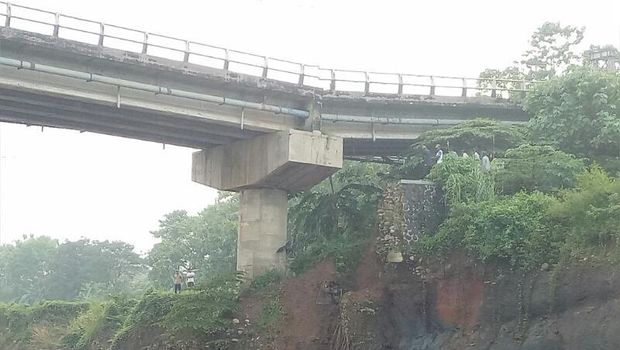 Ini Jalur Alternatif Pasca Patahnya Jembatan Cipamingkis Bogor