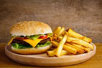 Peneliti Ungkap Orang Asia di Amerika Lebih Sedikit Konsumsi Fast Food 