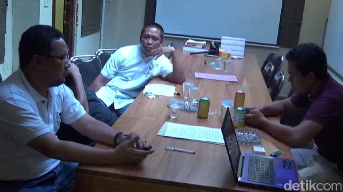 Difitnah Kenakan Kaus Palu-Arit, Wabup Ciamis Lapor Polisi