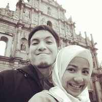 Mantan drummer Club Eighties yang kini seorang presenter Desta juga seperti Hamish Daud yang menikah di atas usia 35. Desta menikahi Natasha Rizki saat usianya 36 tahun. Foto: Instagram Natasha Rizky