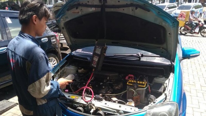 Ngoprek AC ala Pecinta Etios Valco dan Avanza