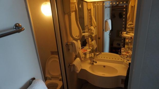 Bagaimana Rasanya Menginap di Hotel Bintang 5 Terapung?