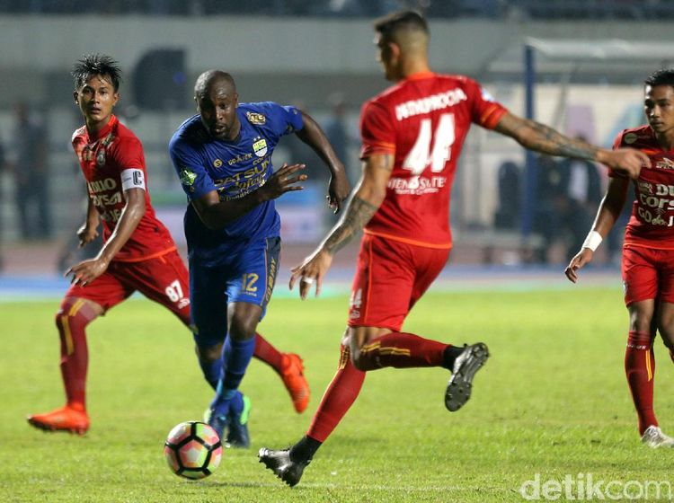 Persib-Arema Sama Kuat