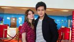 Cekrek! Antusiasnya Fans Foto Bareng Bintang Nathan & Nadia