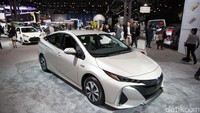 Satu-satunya wakil Jepang di penghargaan mobil terbaik dunia datang dari Toyota. Toyota dengan Prius Prime-nya memenangkan kategori mobil ramah lingkungan terbaik. Foto: World Car Awards