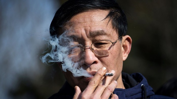 Lebih 200 Juta Warga China Mati Akibat Rokok Seabad Ini