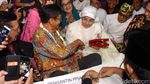 Semringahnya Nani Widjaja Usai Dipersunting Ajip Rosidi