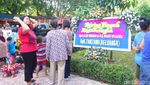 Warga Padati Kasepuhan Cirebon Jelang Momen Pernikahan Nani Widjaja