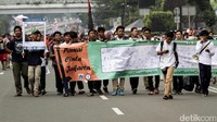 Aksi tersebut dilakukan demi mensukseskan Pilkada DKI Jakarta putaran kedua.
