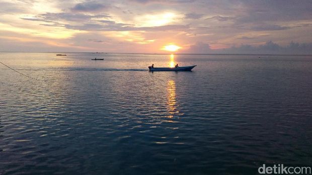 Sunset yang indah di Wakatobi