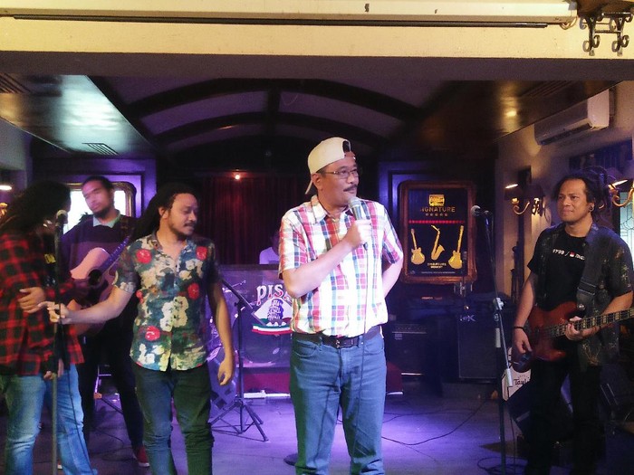 Wagub Djarot Usul Musisi Reggae Konser di Bank Sampah