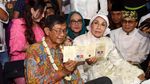 Duka Anak Renita Sukardi, Senyum Nani Widjaja dan Ajip Rosidi