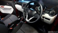 Suzuki Ignis hadir dengan mengunggulkan kenyamanan interior yang dikemas dengan tampilan eksterior yang stylish.