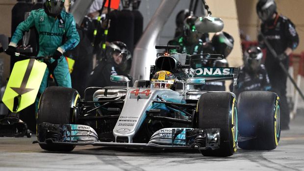 Vettel Berjaya di Bahrain, Hamilton Finis Kedua