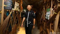 Ahok meninjau Jakarta Creative Hub di Gedung Graha Niaga Thamrin, Jalan KH Mas Mansyur, Tanah Abang, Jakarta Pusat.