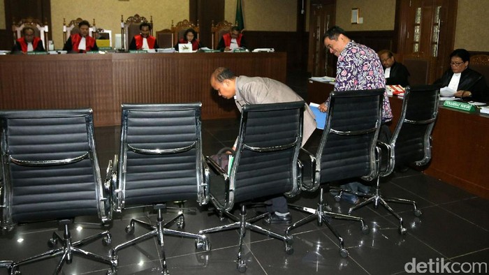 Sidang e-KTP Ditunda, 4 Saksi Batal Beri Keterangan