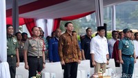 Deklarasi damai untuk Pilgub DKI 2017 ini diselenggarakan oleh KPU, Bawaslu, Pemprov, TNI, dan Polri. Basuki Tjahaja Purnama (Ahok) dan Sandiaga Uno hadir. Sementara Djarot Saiful Hidayat dan Anies Baswedan tidak hadir.