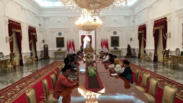 Ada 28 mubaligh se-Indonesia yang hadir dalam pertemuan dengan Presiden Jokowi.