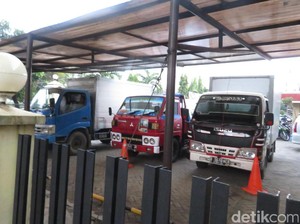 Teka-teki Sembako Serangan Fajar di Kalideres
