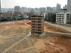 Deretan Rumah Paku yang Bertahan dari Gusuran