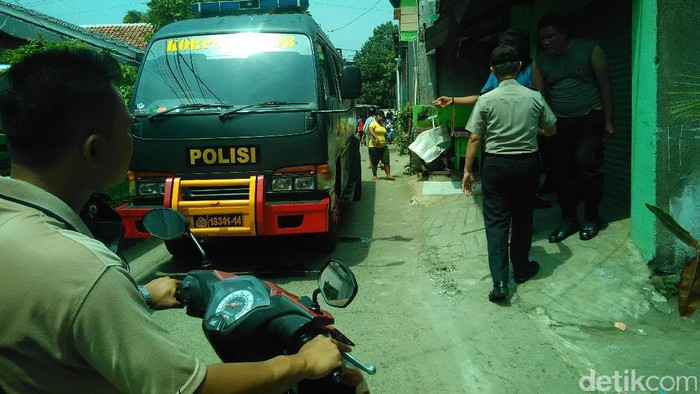 Sempat Diduga Bom, Koper di Depok Ini Ternyata Berisi Pakaian