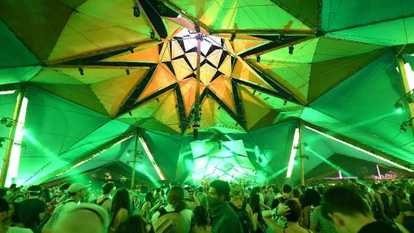 Intip Serunya Coachella 2017 Yuk! Intip Serunya Coachella 2017 Yuk!