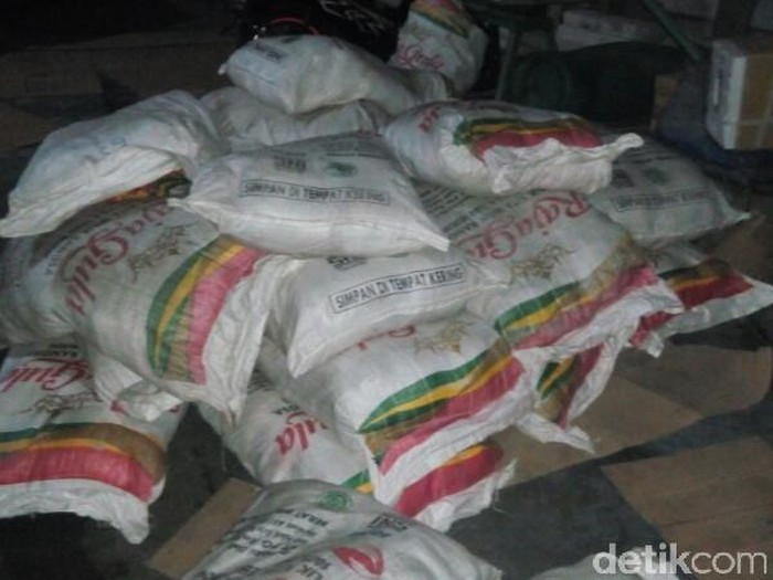 Panwas Jaktim OTT Oknum Relawan Ahok, Amankan 175 Karung Sembako