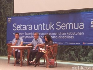 Warga Disabilitas Keluhkan Kurangnya Bus TransJakarta Cares