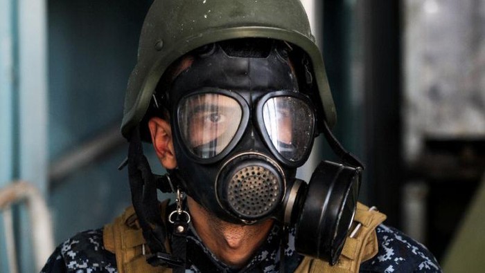 Iraqi forces were attacked with chemical weapons during an operation aimed at recapturing the city of Mosul from IS (AFP Photo/AHMAD AL-RUBAYE)