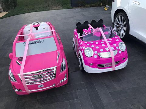 Ultah Pertama, Putri Chrissy Teigen Dapat 'Mobil Mewah' dari Kris Jenner