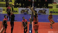 Jakarta BNI Taplus menang dengan skor 3-0 (25-22, 25-23, 25-18).