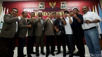 Dalam menyerahkan formulir Doddy Rahmadi Amar telah mendapat dukungan dari 26 cabor dari 25 surat dukungan yang menjadi persyaratan.