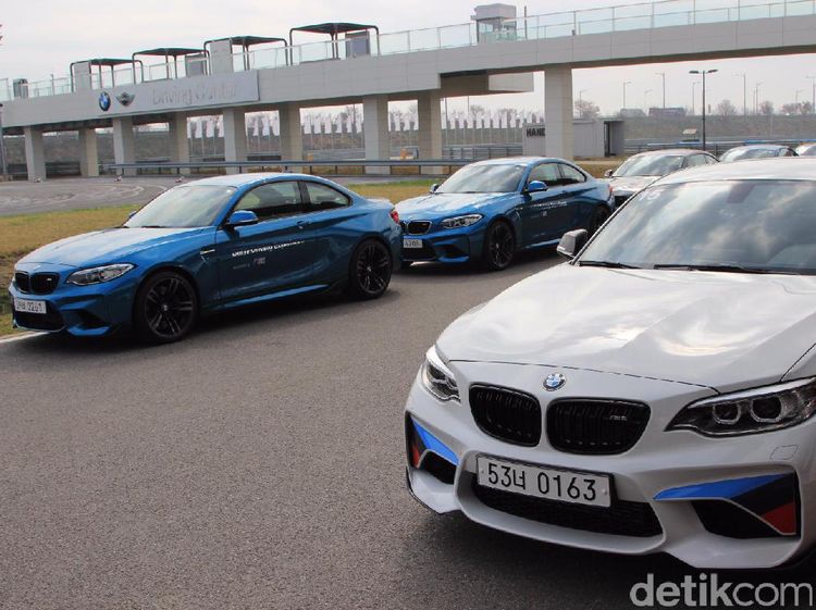 Jalan-jalan di BMW Driving Center Korea