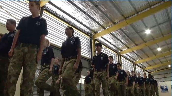 Ajari Disiplin, SMA di Queensland Terapkan Program Bergaya Militer