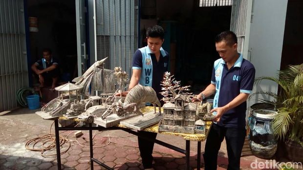 Penghuni Rutan Garut Ini Sulap Limbah Sampah Jadi Karya Seni