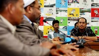 Dody diterima oleh Ketua TPP, Budi Pramono yang didampingi Wakilnya, Muchtar Ali Ngabalin dan anggota lainnya.