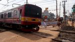 Perlintasan Kereta Api Bintaro Permai Ditutup