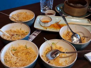 Kisah Nasi Goreng Mentah di Bandara Schiphol, Belanda