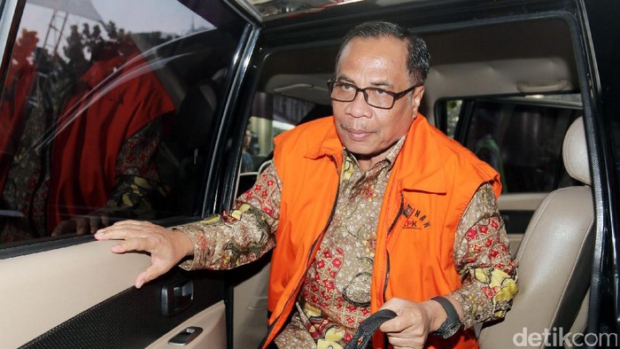 Terdakwa e-KTP Akui Pernah Dimintai Rp 1 Miliar oleh Akom