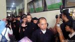Senyum Tsania Marwa dan Belasan Bodyguard Kawal Atalarik Syah