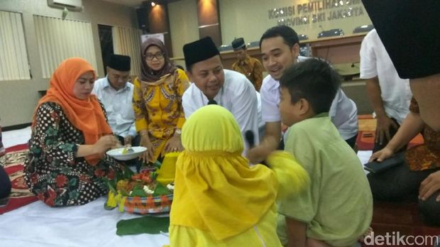 Jelang Pencoblosan, KPU DKI Gelar Doa Bersama Anak Yatim