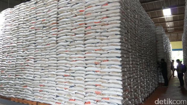 Stok beras di gudang Bulog Aceh