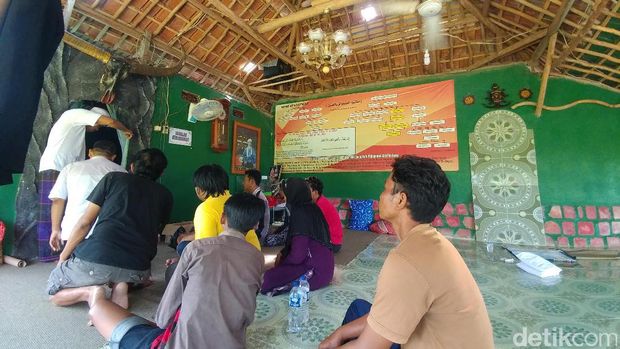 Ramainya Petilasan Dampu Awang Pasca Kedatangan Mbah Fanani
