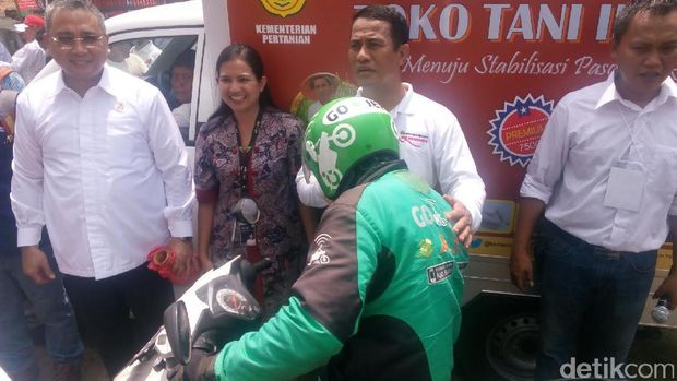 Ratusan Sopir Go-Jek Bakal Bantu Amankan Harga Pangan