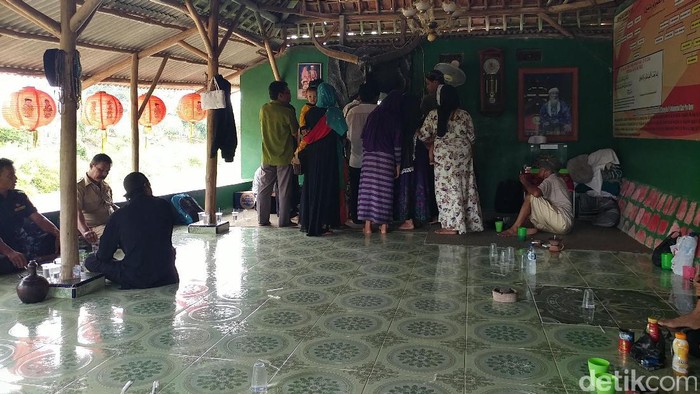 Ramainya Petilasan Dampu Awang Pasca Kedatangan Mbah Fanani