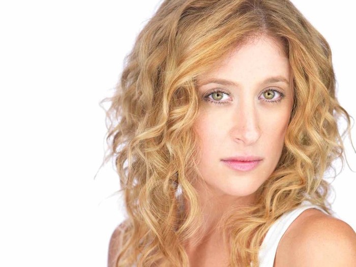 Perkenalkan! Putri Elsa Frozen Versi Panggung Broadway