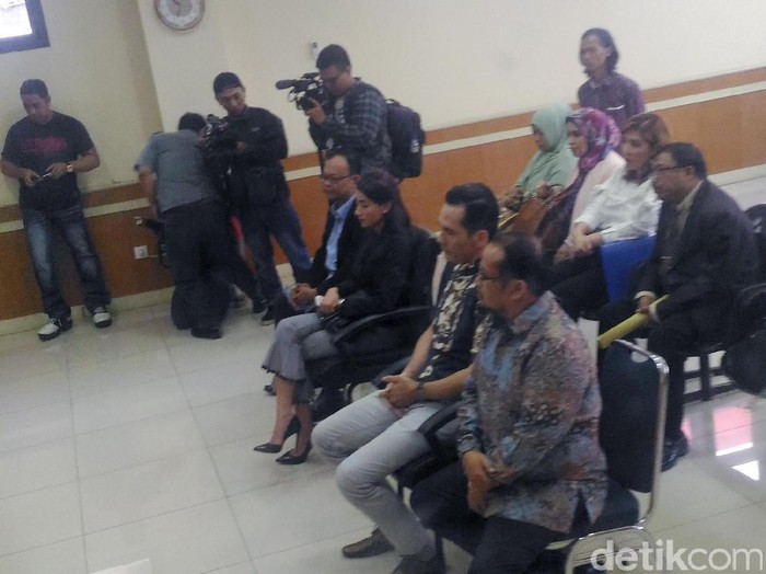 Datang di Sidang Cerai Kedua, Tsania Marwa dan Atalarik Jalani Mediasi
